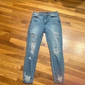 GUESS JEANS